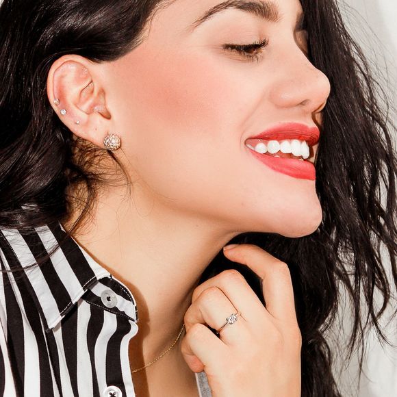 Meet your Posher, Diana - Picture 1 of 1